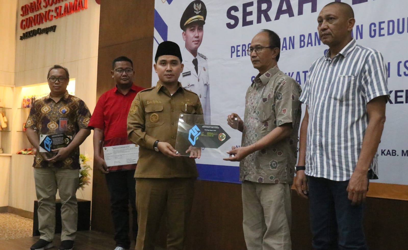 147f057e-5fe0-4444-a6e1-d3858bfe780b